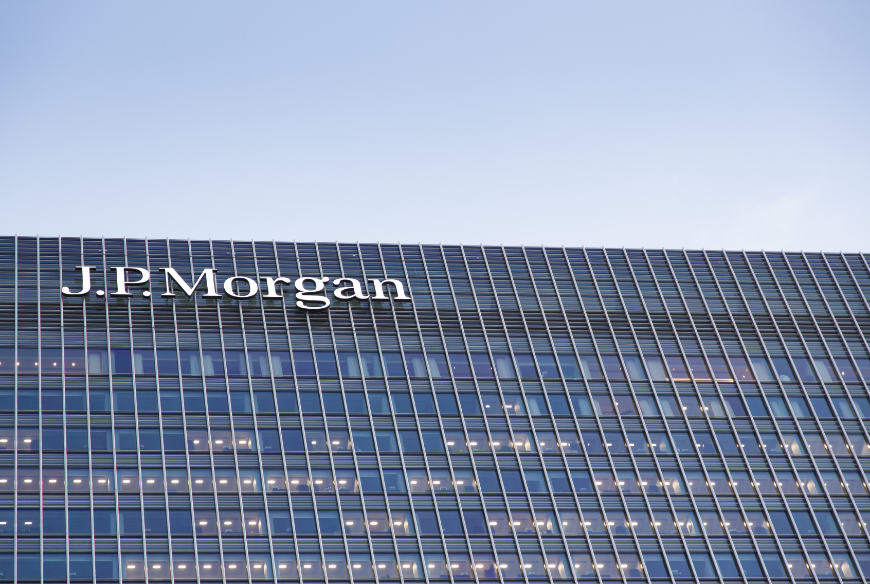 JP Morgan Banker Trainees Caught Cheating in Ethical Scandal