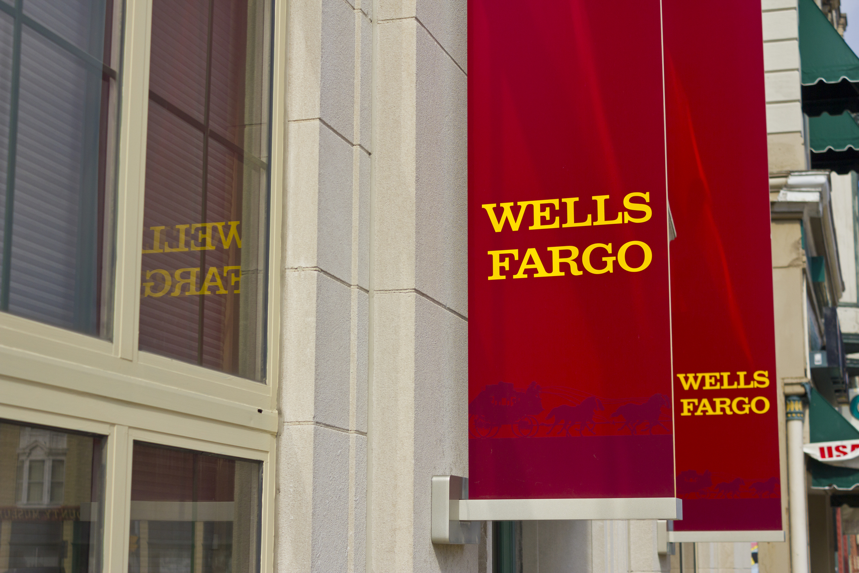 5,300 Fired at Wells Fargo for Unethical Behavior – Lives out of Balance